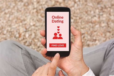  Finding Love Online: Una historia de conexiones digitales, dilemas modernos y la búsqueda de la intimidad