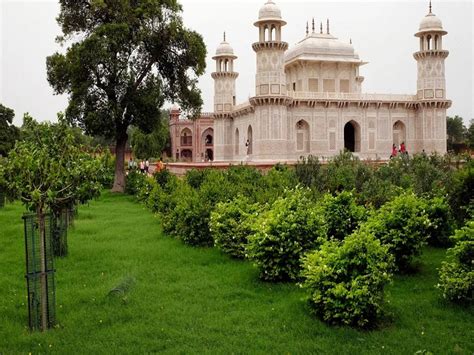  Gardens of the Mughals: An Epic History Through Architectural Lens!